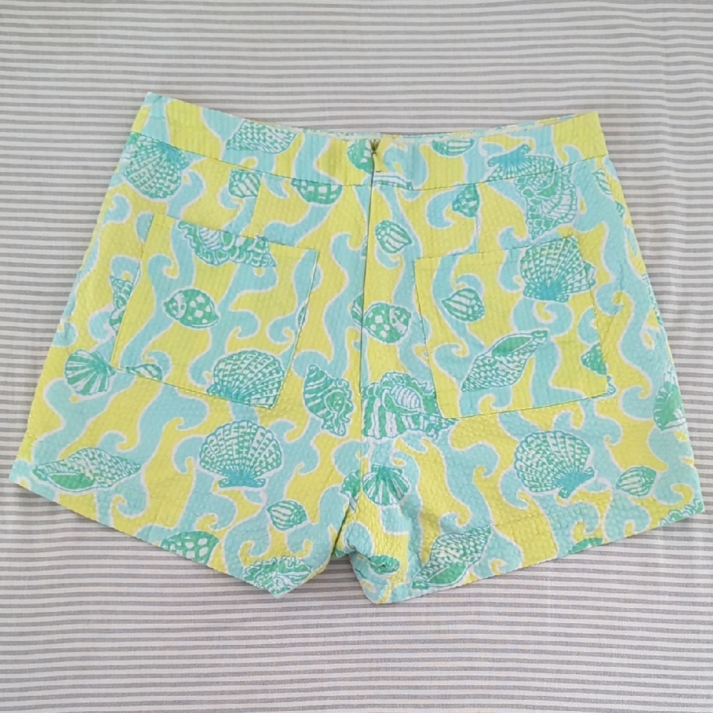 Vintage Lilly Pulitzer High Waisted Seersucker Shorts Size 4